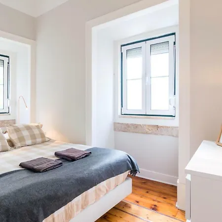 Charming Renovated - River&palace View * Lisboa